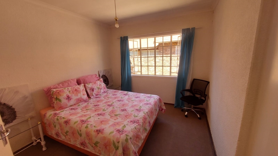 3 Bedroom Property for Sale in Helikonpark Gauteng