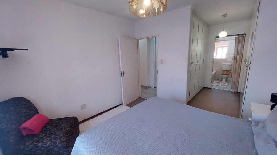 3 Bedroom Property for Sale in Helikonpark Gauteng