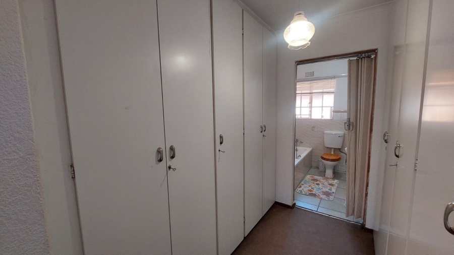 3 Bedroom Property for Sale in Helikonpark Gauteng