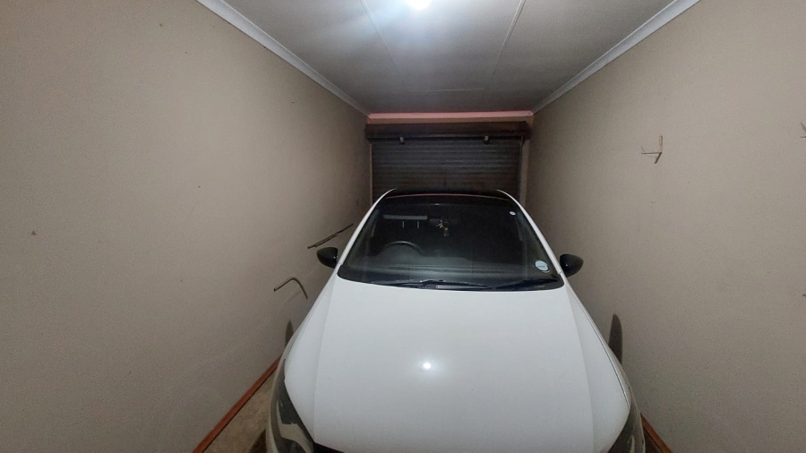 3 Bedroom Property for Sale in Helikonpark Gauteng
