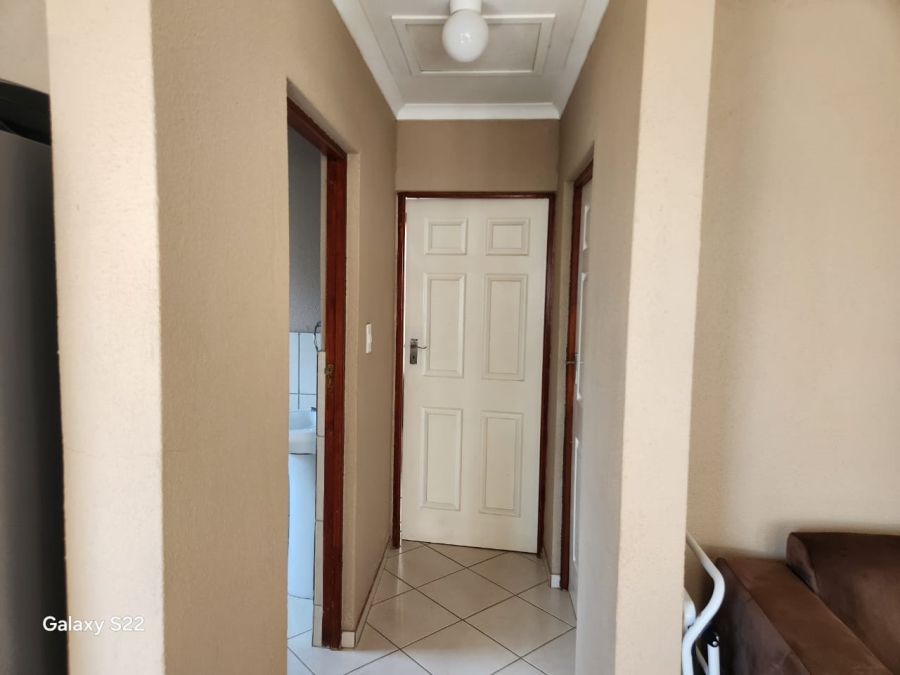 2 Bedroom Property for Sale in Crystal Park Gauteng