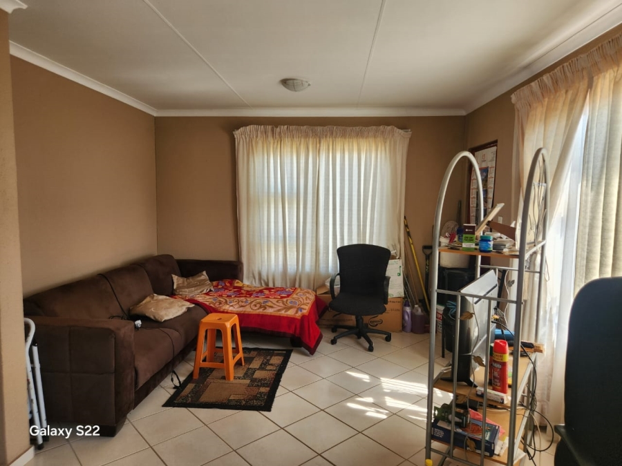 2 Bedroom Property for Sale in Crystal Park Gauteng