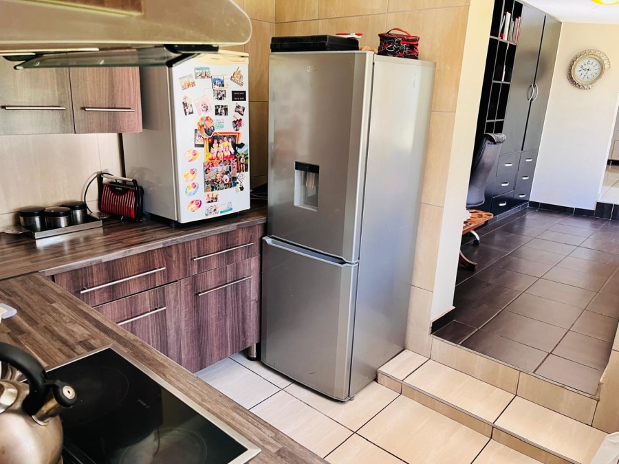 3 Bedroom Property for Sale in Sunnyridge Gauteng
