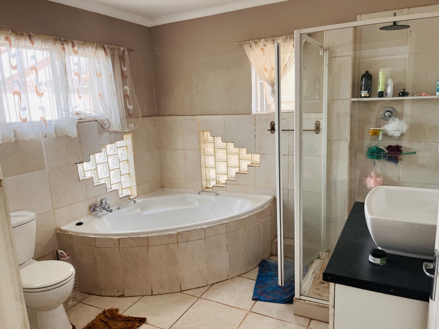 3 Bedroom Property for Sale in Primrose Gauteng