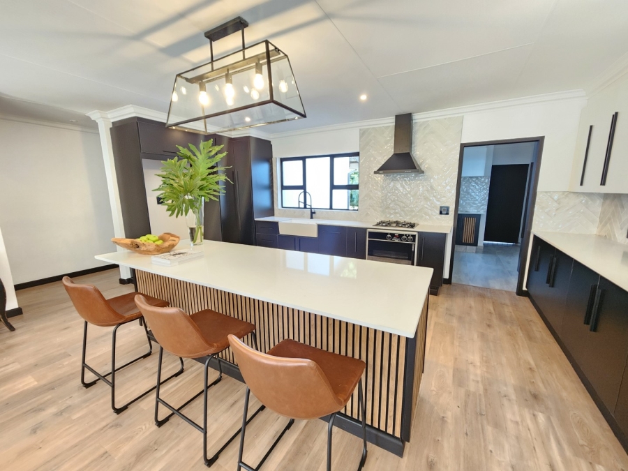 4 Bedroom Property for Sale in Moreleta Park Gauteng