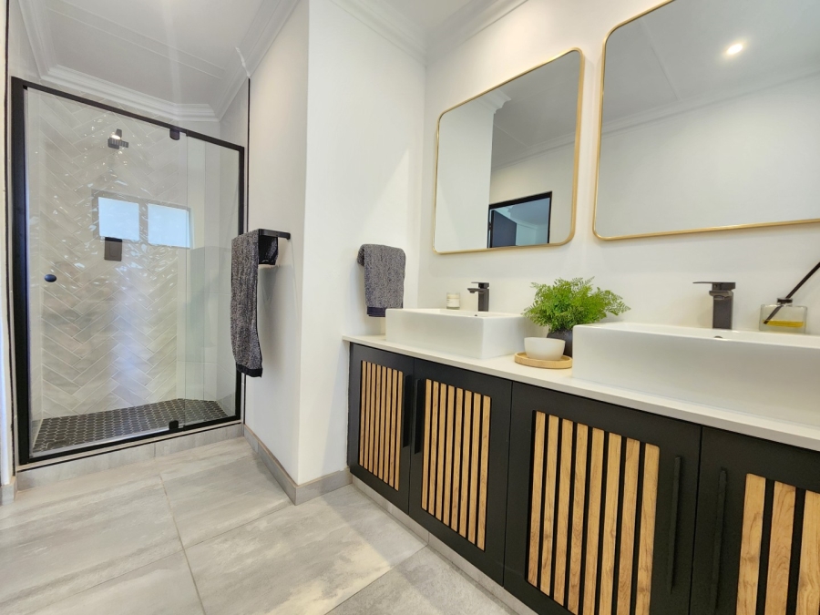 4 Bedroom Property for Sale in Moreleta Park Gauteng