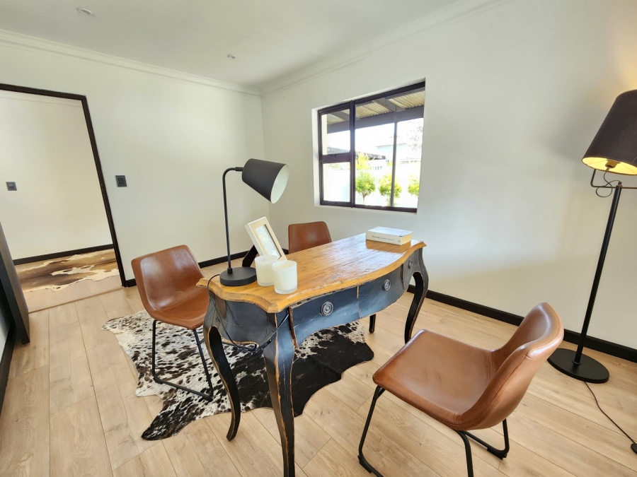 4 Bedroom Property for Sale in Moreleta Park Gauteng
