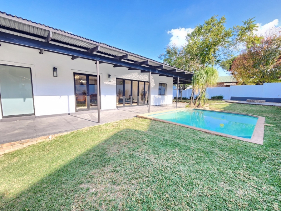 4 Bedroom Property for Sale in Moreleta Park Gauteng