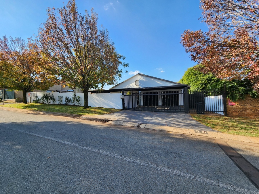 4 Bedroom Property for Sale in Moreleta Park Gauteng