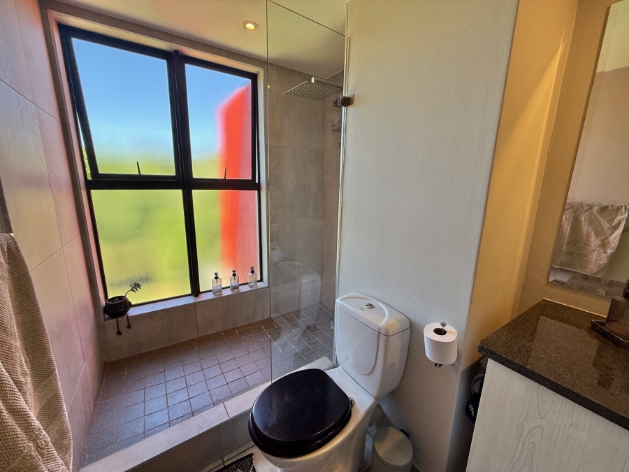1 Bedroom Property for Sale in Lombardy Estate Gauteng