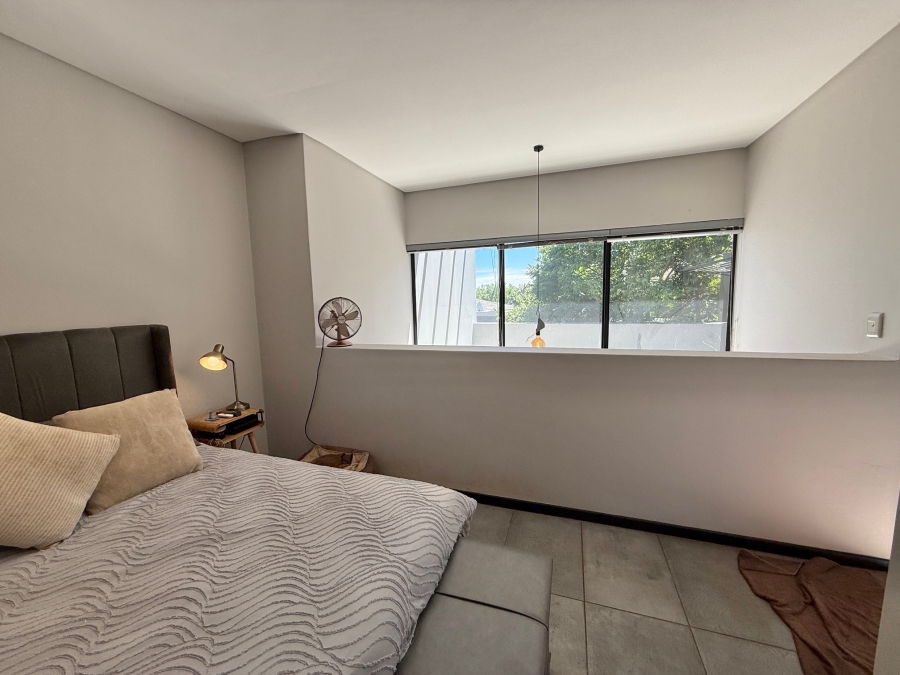 1 Bedroom Property for Sale in Lombardy Estate Gauteng
