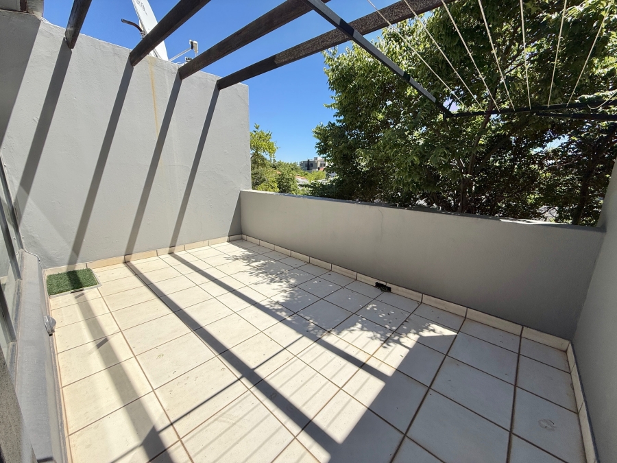 1 Bedroom Property for Sale in Lombardy Estate Gauteng