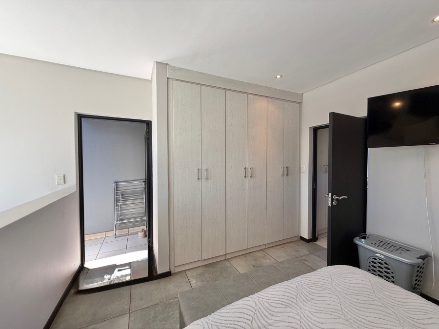 1 Bedroom Property for Sale in Lombardy Estate Gauteng