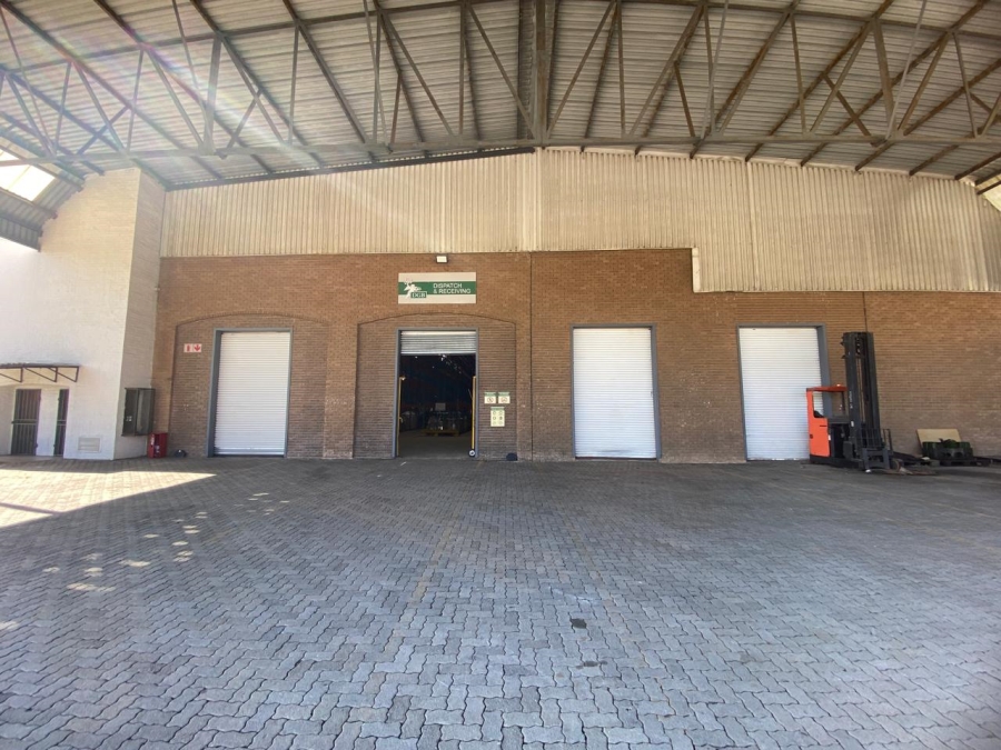 To Let Commercial Property for Rent in Randjespark Gauteng