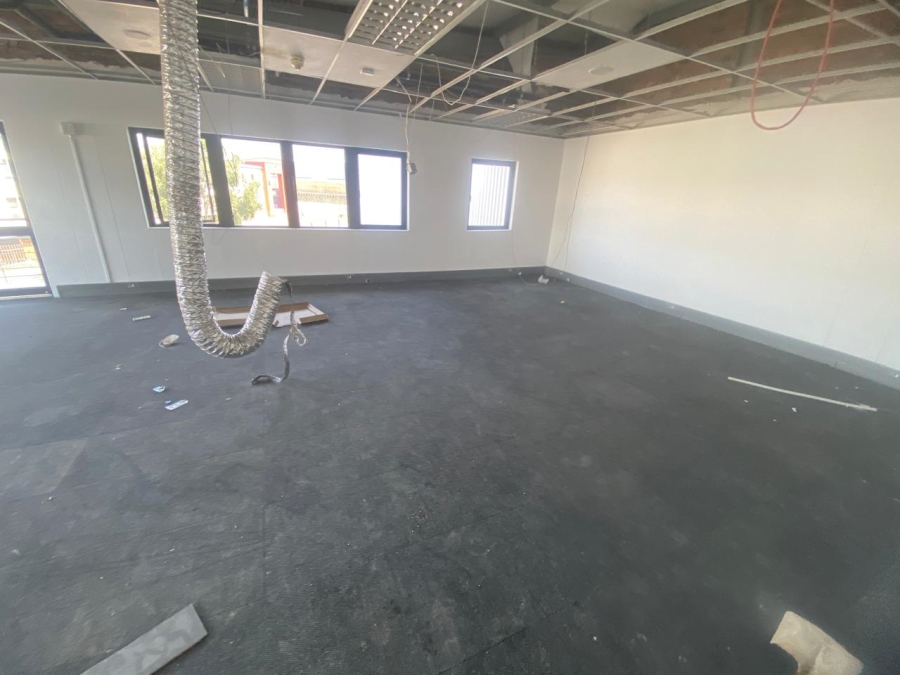 To Let Commercial Property for Rent in Randjespark Gauteng