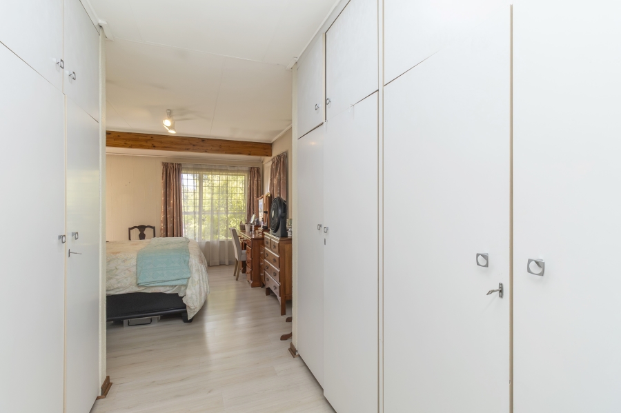 To Let 3 Bedroom Property for Rent in Edenburg Gauteng