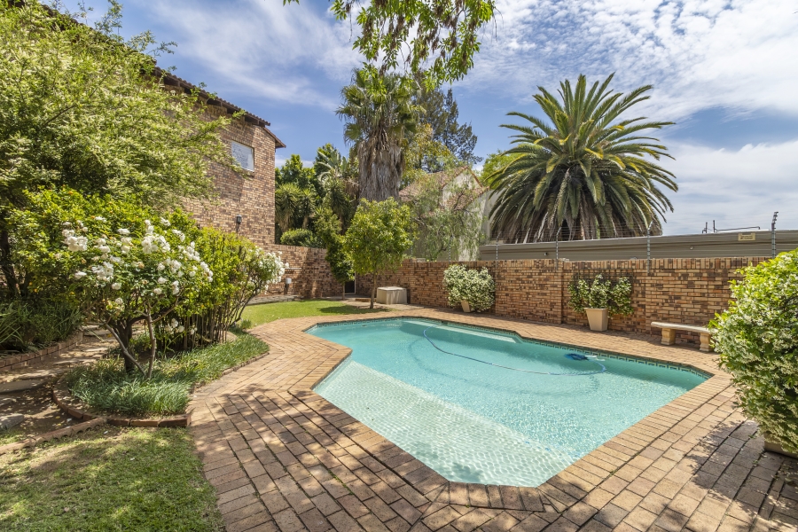 To Let 3 Bedroom Property for Rent in Edenburg Gauteng