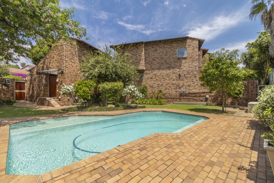 To Let 3 Bedroom Property for Rent in Edenburg Gauteng