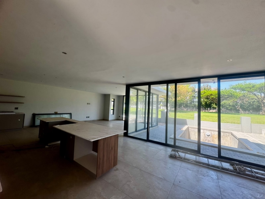 5 Bedroom Property for Sale in Copperleaf Estate Gauteng