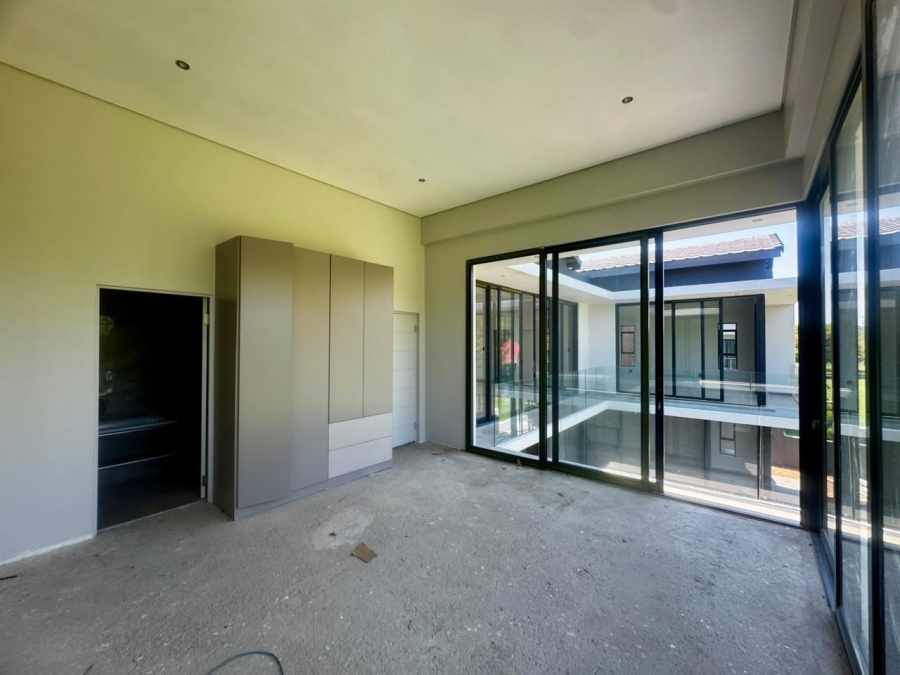5 Bedroom Property for Sale in Copperleaf Estate Gauteng