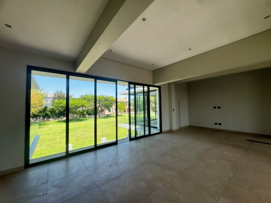 5 Bedroom Property for Sale in Copperleaf Estate Gauteng