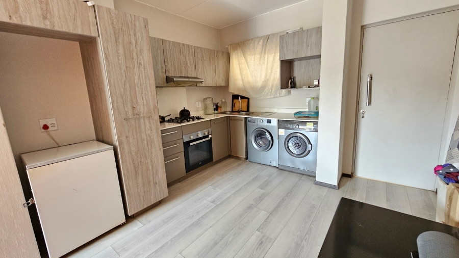 2 Bedroom Property for Sale in Broadacres Gauteng