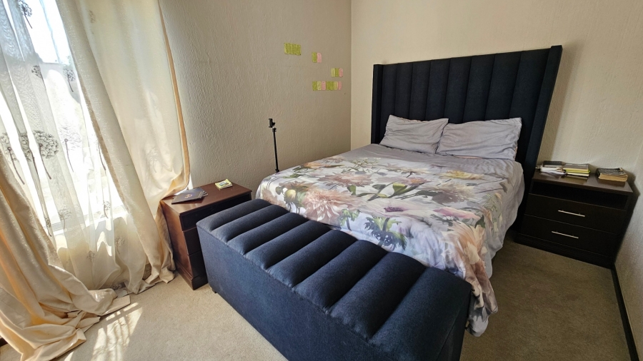 2 Bedroom Property for Sale in Broadacres Gauteng