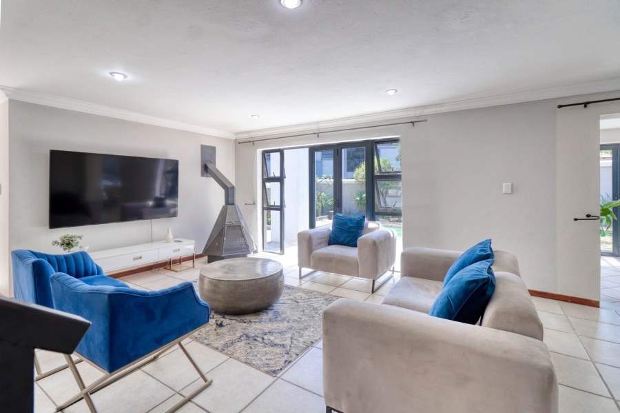 3 Bedroom Property for Sale in Cedar Lakes Gauteng