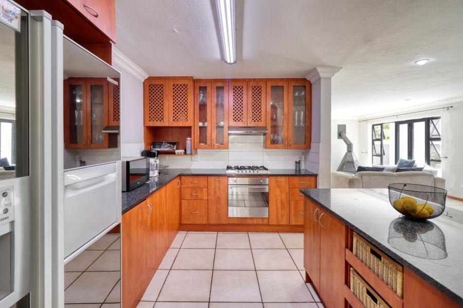 3 Bedroom Property for Sale in Cedar Lakes Gauteng