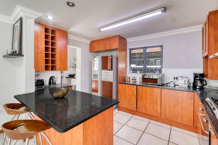 3 Bedroom Property for Sale in Cedar Lakes Gauteng