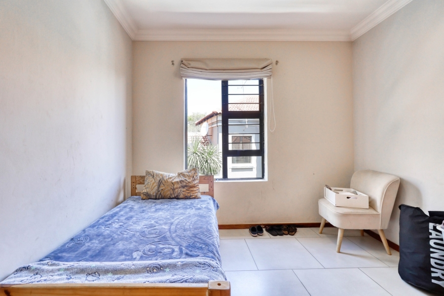 3 Bedroom Property for Sale in Cedar Lakes Gauteng