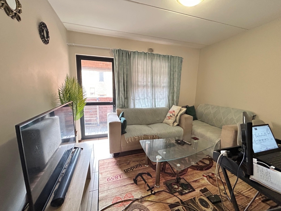 2 Bedroom Property for Sale in Noordwyk Gauteng
