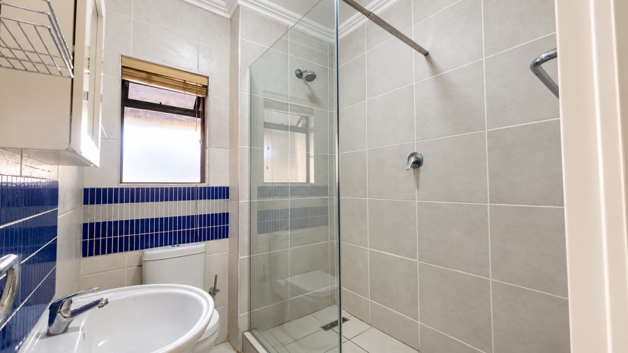 To Let 2 Bedroom Property for Rent in Morningside Gauteng