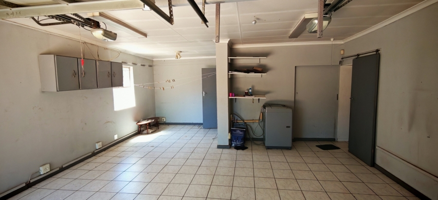 4 Bedroom Property for Sale in Brackendowns Gauteng