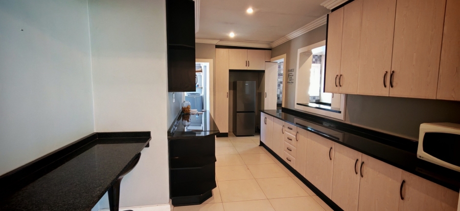 4 Bedroom Property for Sale in Brackendowns Gauteng