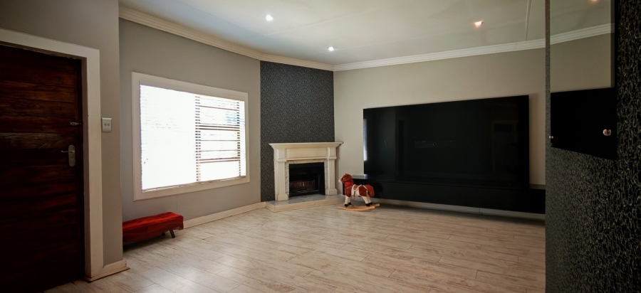 4 Bedroom Property for Sale in Brackendowns Gauteng