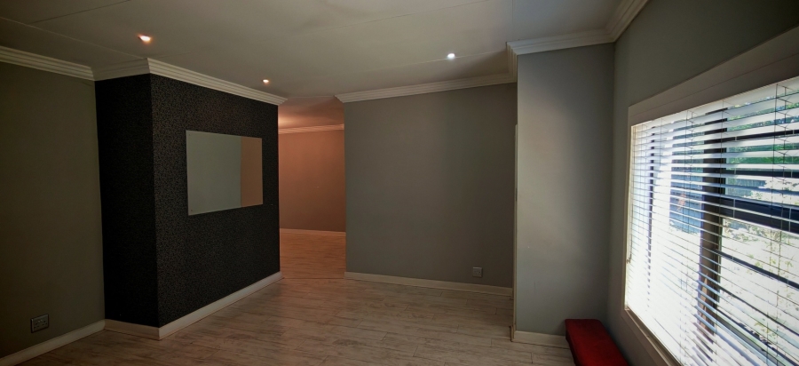 4 Bedroom Property for Sale in Brackendowns Gauteng