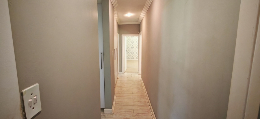 4 Bedroom Property for Sale in Brackendowns Gauteng