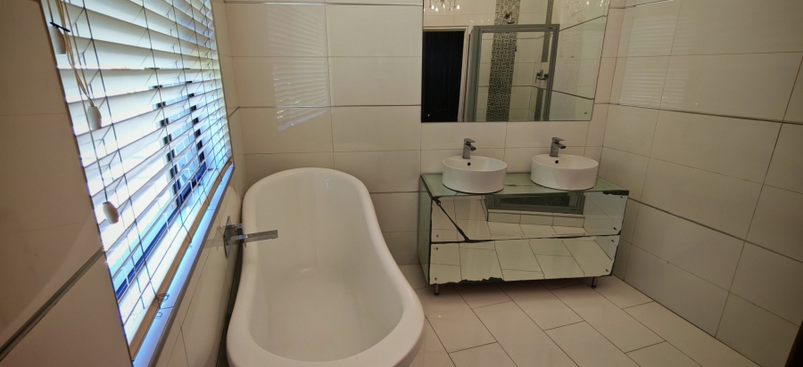 4 Bedroom Property for Sale in Brackendowns Gauteng