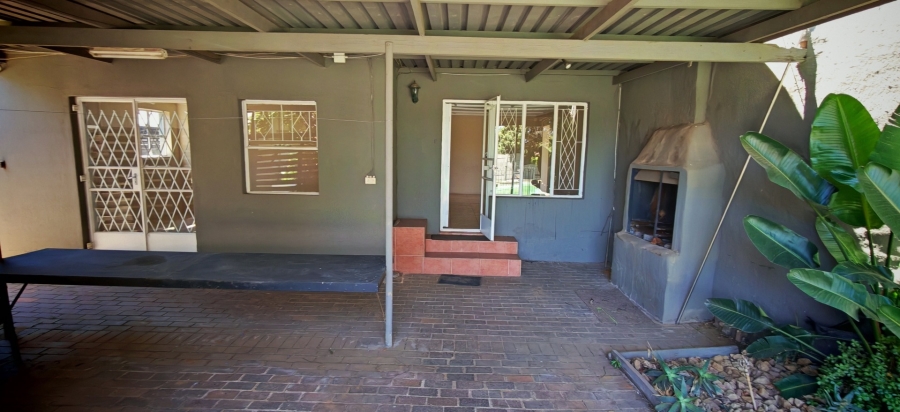 4 Bedroom Property for Sale in Brackendowns Gauteng