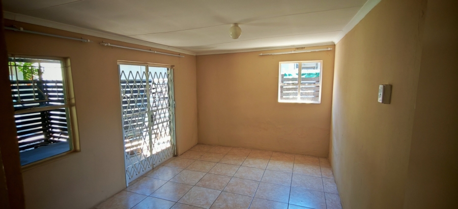 4 Bedroom Property for Sale in Brackendowns Gauteng