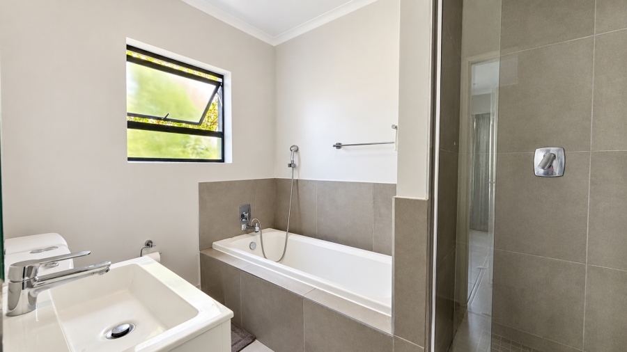 2 Bedroom Property for Sale in Morningside Gauteng