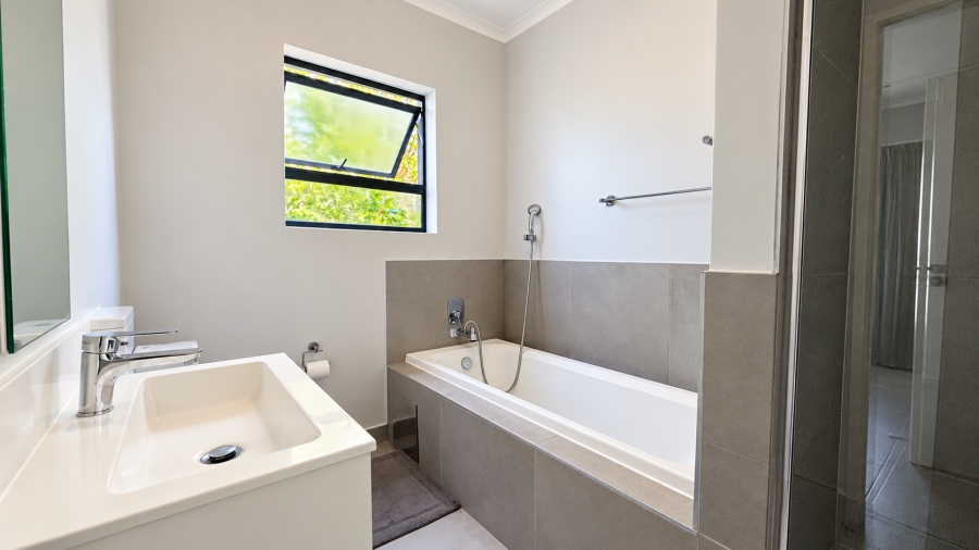 2 Bedroom Property for Sale in Morningside Gauteng