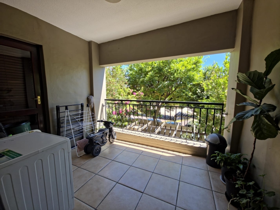 To Let 2 Bedroom Property for Rent in Lonehill Gauteng