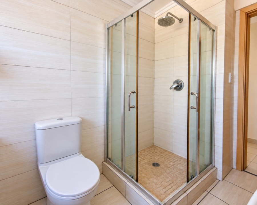 2 Bedroom Property for Sale in Noordwyk Gauteng