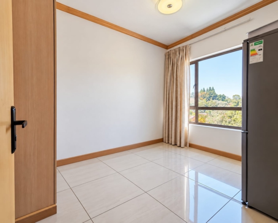 2 Bedroom Property for Sale in Noordwyk Gauteng