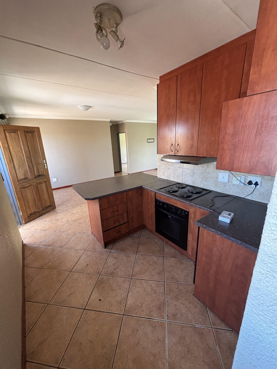 To Let 3 Bedroom Property for Rent in Halfway Gardens Gauteng