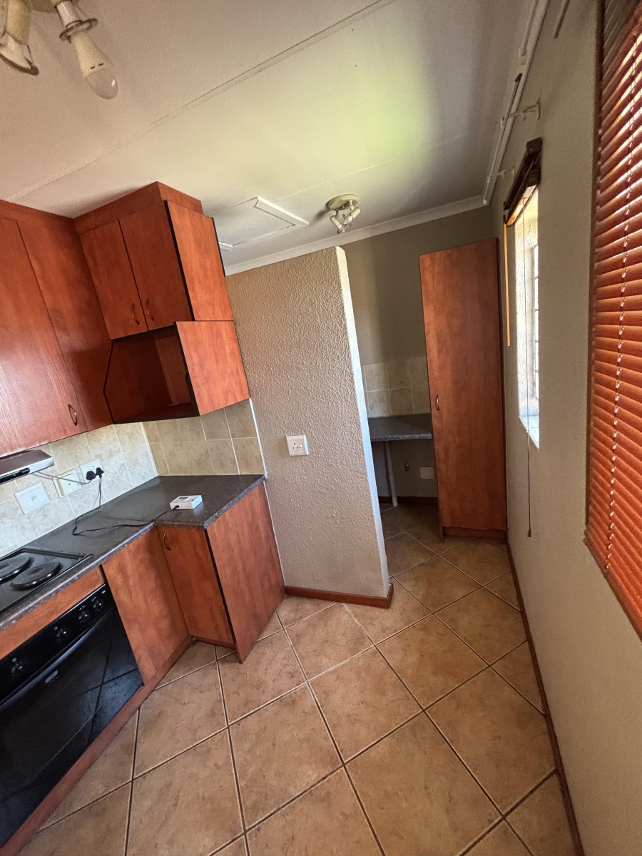 To Let 3 Bedroom Property for Rent in Halfway Gardens Gauteng