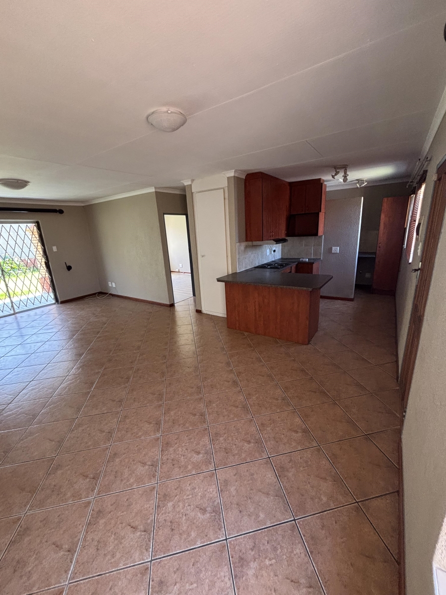 To Let 3 Bedroom Property for Rent in Halfway Gardens Gauteng