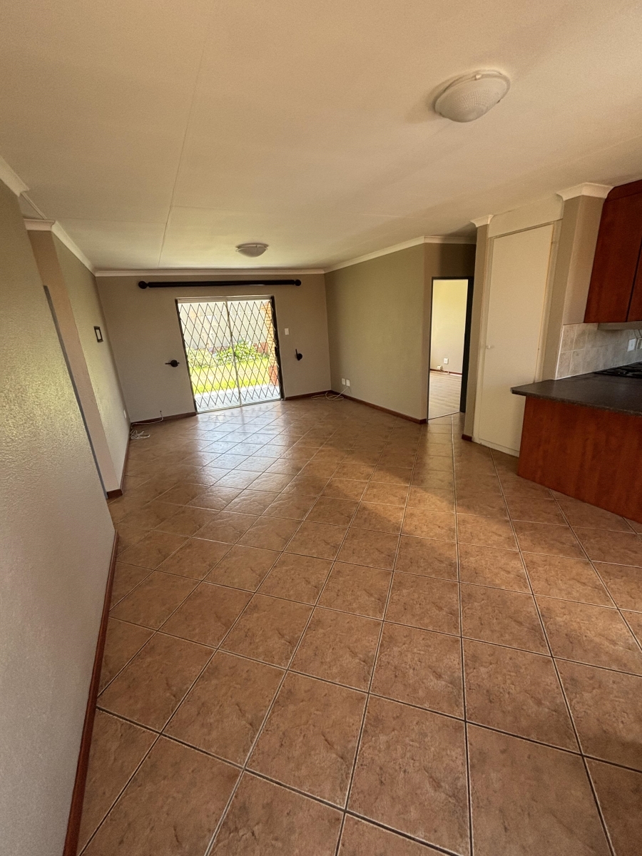 To Let 3 Bedroom Property for Rent in Halfway Gardens Gauteng